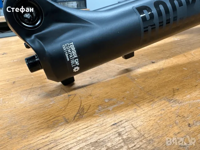 Амортисьорна вилка  RockShox Rock Shox 35 RS - Чисто НОВА, снимка 8 - Части за велосипеди - 50414605