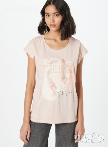 СТРАХОТНА тениска в нежен розов цвят със златист надпис и кабсички, снимка 1 - Тениски - 44816449
