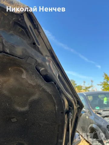 Преден капак Opel Astra H (черен) , снимка 3 - Части - 56019034