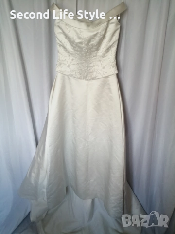 LA SPOSA дълга сватбена рокля с корсет и дълъг шлейф р-р L , снимка 3 - Сватбени рокли - 52990180