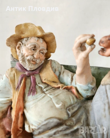 Декоративна порцеланова статуетка Capodimonte – Italy, снимка 3 - Статуетки - 53722261