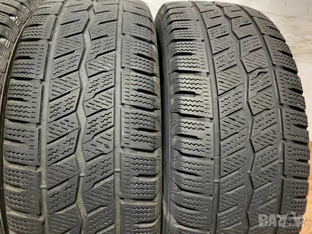  235/65/16C Hankook / бус зимни гуми, снимка 3 - Гуми и джанти - 56200053