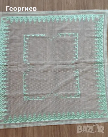 Покривки,карета бродирани на тюл.