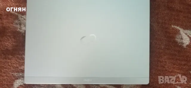 Продавам лап топ fujitsu ram 4gb 500 gb i5 3317u
