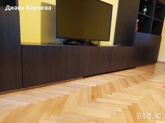 Продавам BESTA TV шкаф 704.740.62 от IKEA, снимка 2 - Шкафове - 44131770