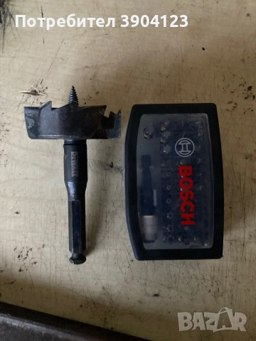 DeWalt фрезер за дърво 68 мм и битове на Bosh 