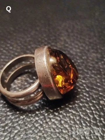 сребърен пръстен с кехлибар , снимка 2 - Пръстени - 50277280