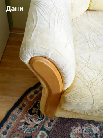 Двуместен разтегателен диван в отлично състояние удобен за спане, снимка 4 - Дивани и мека мебел - 48008697