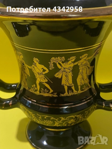  Винтидж ваза Спиропулос с гръцки дизайн, изработена от порцелан с 24-каратово злато.1980 г., снимка 2 - Антикварни и старинни предмети - 52896674