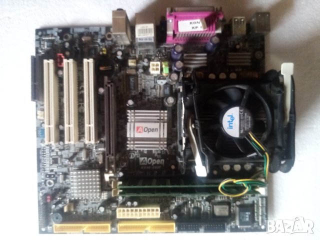  Дъно с процесор P4 2600 за ретро компютър 