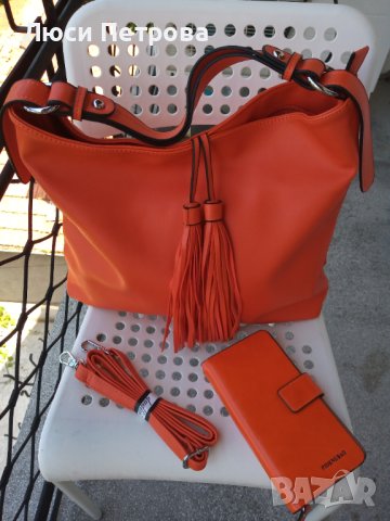 Страхотна дамска чанта и портмоне в оранжев цвят 