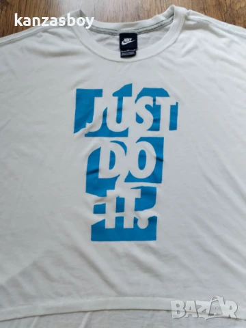 Nike - страхотна дамска тениска М, снимка 2 - Тениски - 50908284