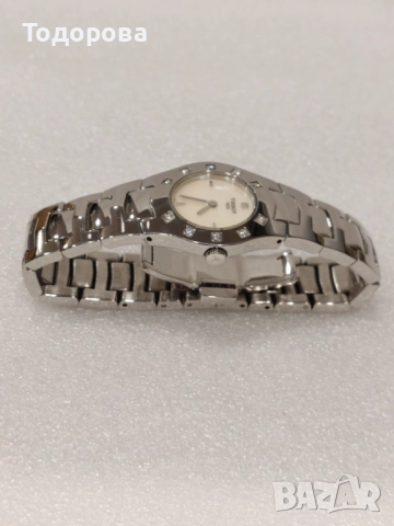 Дамски часовник Tissot с 10 диаманта и седефен циферблат,машина кварц, снимка 16 - Дамски - 52807085