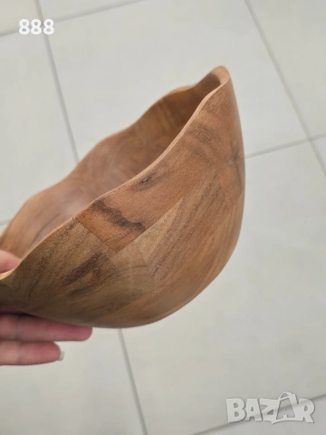 дървени купи и подноси 