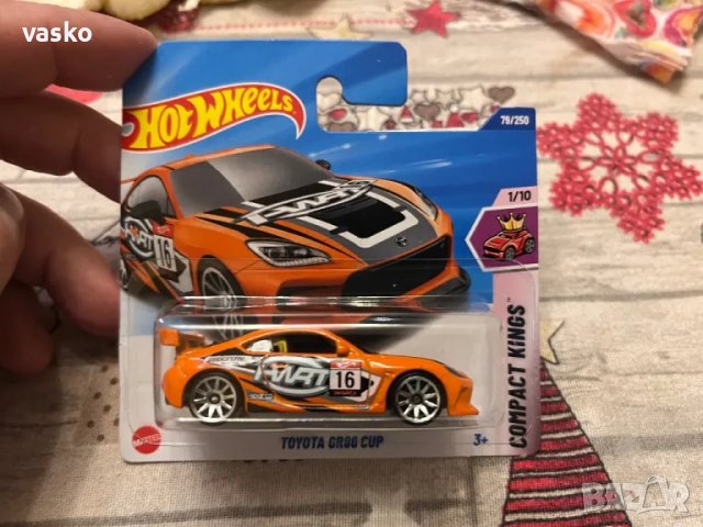 Hot wheels Toyota, снимка 2 - Колекции - 49118136