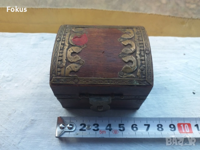 КУТИЯ МАЛКА ЗА СКЪП ПОДАРЪК