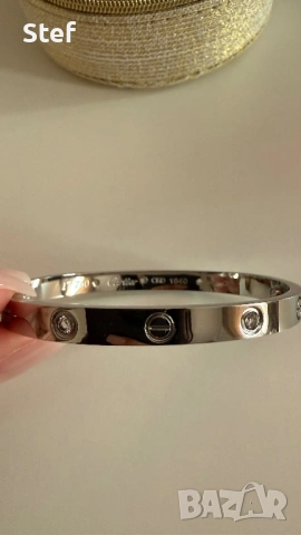 Cartier love гривна с камъчета златна и сребърна, снимка 5 - Гривни - 53827835