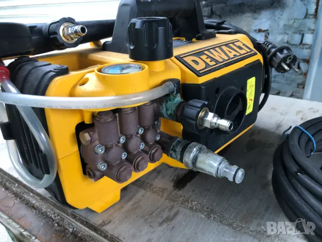 Професионална водоструйка DeWALT DXPW003CE