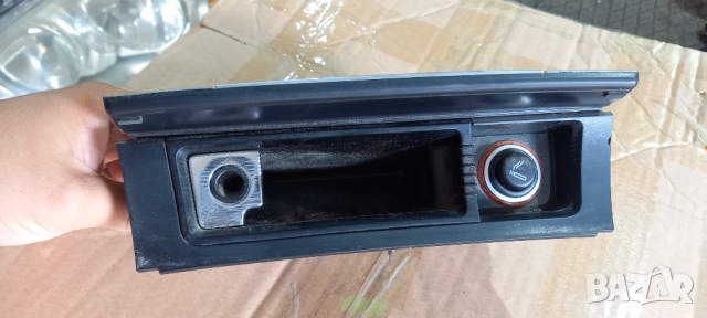 Пепелник за VW Passat B6, снимка 2 - Части - 51873144