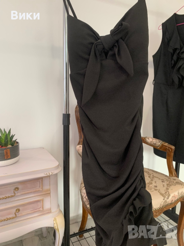 Черна рокля в размер XS, снимка 7 - Рокли - 44518637