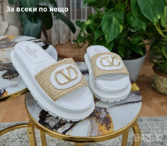 Valentino Дамски Бели Чехли Валентино Код A658