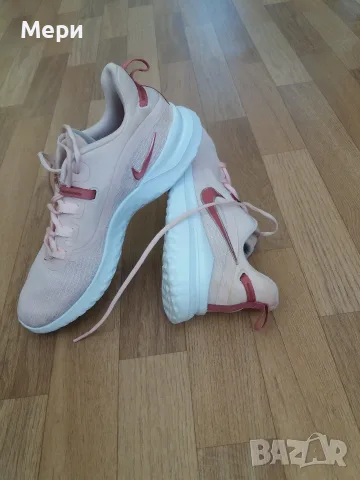 Дамски маратонки Nike, снимка 10 - Маратонки - 55888580