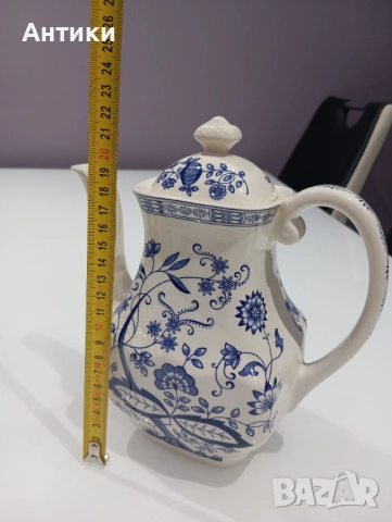 Стар порцеланов чайник маркиран , снимка 6 - Прибори за хранене, готвене и сервиране - 52553088