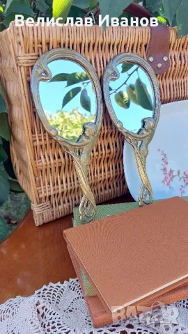 2 броя винтидж месингови огледалца в перфектно състояние., снимка 2 - Антикварни и старинни предмети - 47709571