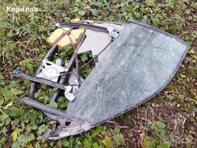 Ел машинка стъклоповдигач преден десен с рамка  и стъкло за AUDI A4  B5 (1994 - 2001)