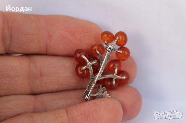 Дамска сребърна брошка с кехлибар, снимка 3 - Други ценни предмети - 44278676