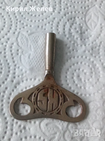 Ключ за стенен часовник 28122, снимка 3 - Антикварни и старинни предмети - 53137650