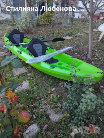 Продавам туристически двуместен каяк