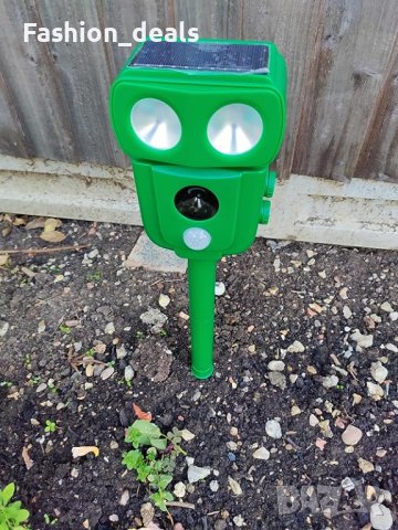 Нов ултразвуков водоустойчив LED репелент за животни лисици катерици слънчева енергия , снимка 8 - Други стоки за животни - 41804272