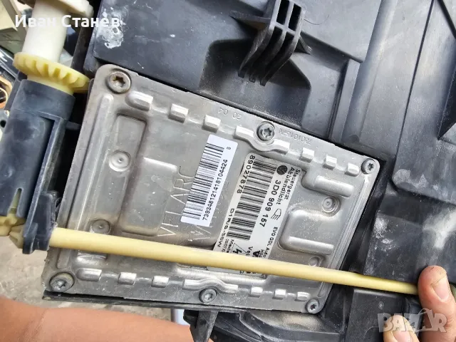 фарове vw tuareg 2005год., снимка 4 - Части - 47503937