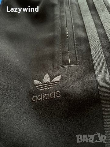 Елегантен панталон Adidas Originals, снимка 4 - Панталони - 40980687