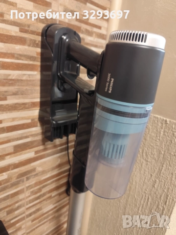 Продавам вертикална прахосмукачка  philips, снимка 9 - Прахосмукачки - 52466498