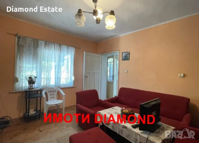 Едноетажна къща в село Знаменосец общ. Раднево, снимка 4 - Къщи - 48676368