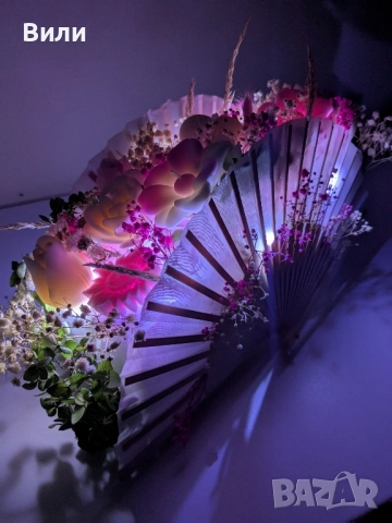 Ароматни свещи и букети с внимание към детайла