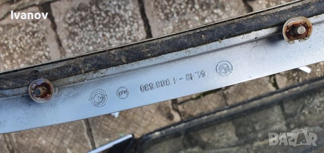 Задни странични стъкла за бмв е30 купе хром лайсни лява дясна лайсна bmw e30 coupe , снимка 15 - Части - 40106941