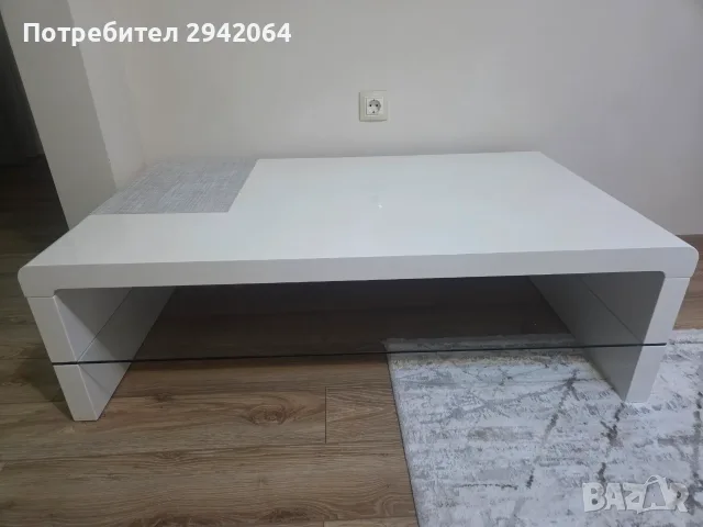 Маса за хол гланциран лак, снимка 2 - Маси - 56059538
