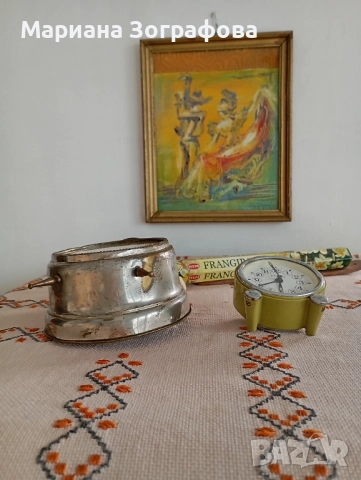 Стари будилници, Дамски - 2 бр., - J UWGHANS, - RUHLA, - "Чайка" 17 Рубина, позлатени, СССР 1960-70, снимка 5 - Антикварни и старинни предмети - 47394055