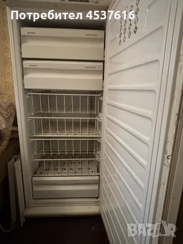 Продавам вертикален фризер indesit със 7 чекмеджета , снимка 3 - Фризери - 55904121