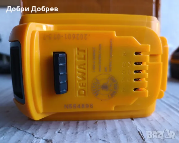 Батерия DeWALT 5Ah, снимка 2 - Винтоверти - 56245963