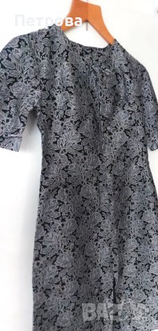 Официална дълга рокля, нова, на черен фон изящни бели рози, снимка 2 - Рокли - 49342400