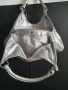 маркова светлосива чанта, снимка 2