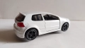 Volkswagen Golf GTI Bburago - Мащаб 1:32, снимка 5