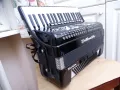 Акордеон Велтмайстер Каприче 120 баса НОВ, снимка 4