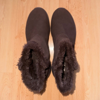 Зимни обувки, снимка 3 - Дамски боти - 44685231