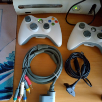 Xbox 360 120 GB, хакнат с 2 контролера и външен хард диск 150 GB, снимка 1 - Xbox конзоли - 44841009