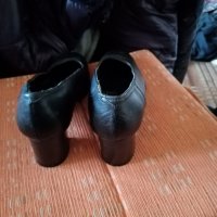 Продавам пролетно-есенни обувки, снимка 3 - Дамски обувки на ток - 35904371